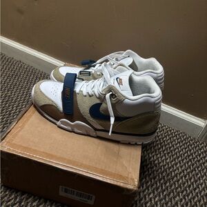 Nike air trainer 1